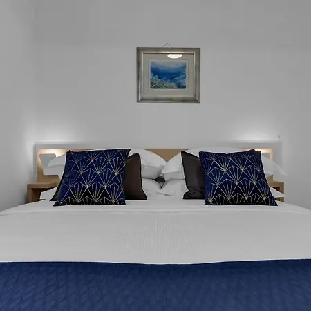 Luxury Center Апартаменты