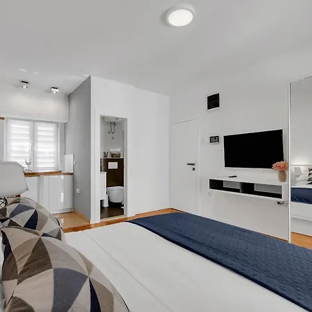 Luxury Center Apartmán *