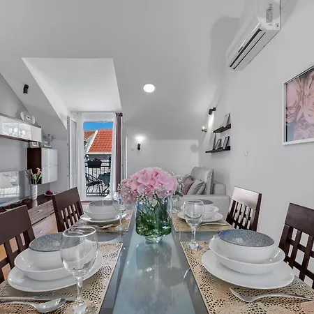 Luxury Center Apartmán