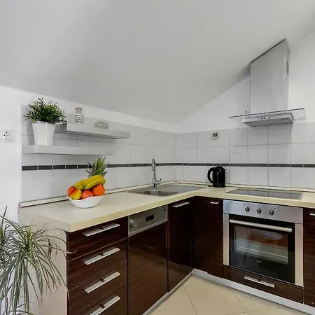 Luxury Center Makarská