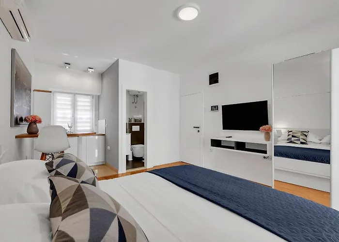 Luxury Center Apartmán *