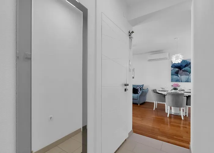 Luxury Center Makarská