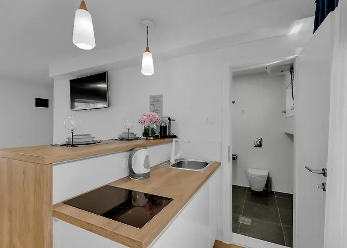 Luxury Center * Makarska