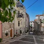 Luxury Center Apartment Makarska