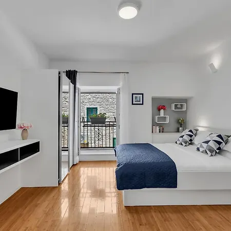 Luxury Center Apartment *